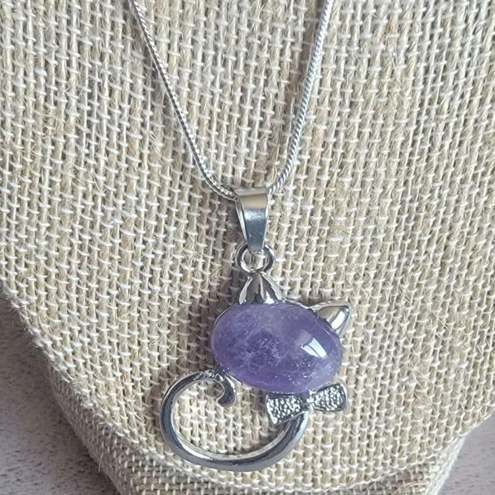 Amethyst Cat Necklace - Picture 3 of 3